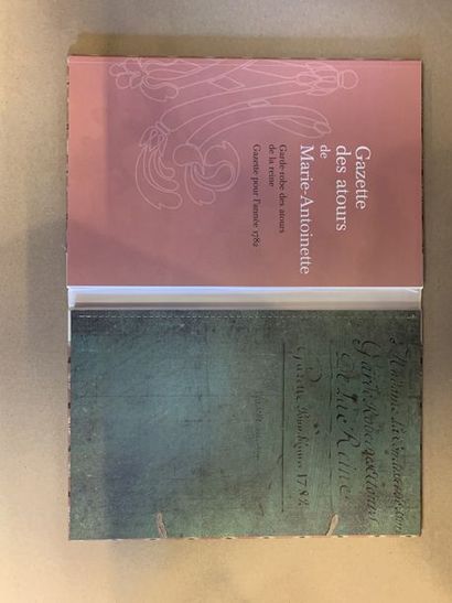 null [COSTUME ANCIEN], 



Réunion de cinq ouvrages et catalogues d’exposition1780-1815...