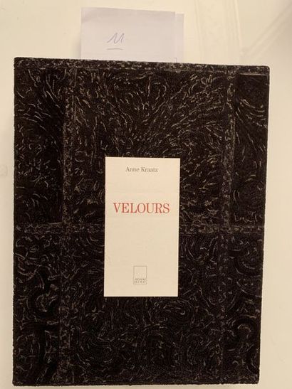 null [VELOURS],

 

- KRAATZ (A.), 

Velours, Adam Biro, 1995.



- MARINIS (F. de...