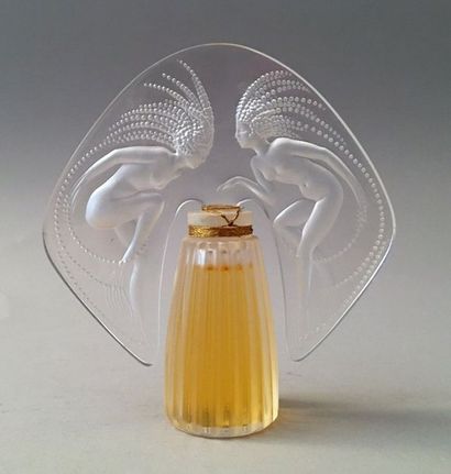 null Lalique parfums – « Ondines » - (1998) Spectaculaire flacon en cristal incolore...