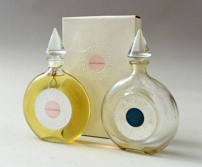 null Guerlain – « Chant d’Arômes » - (1962) Flacon « disque » contenant 120ml d’eau...