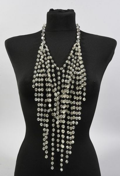 null GIORGIO ARMANI, collier draperie, composé de rangs de perles de verre facettées...