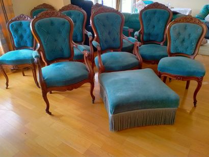 null Salon Louis PHILIPPE composé de 6 fauteuils et deux chaises à roulettes en velours...
