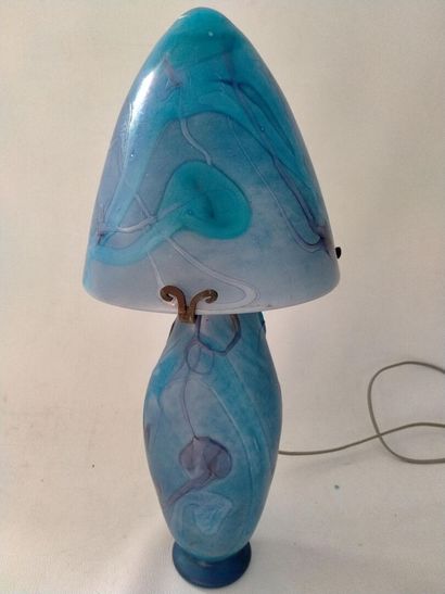 null Ecole de Nancy, lampe champignon bleue, dans le gout Gallé H :55cm