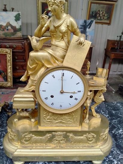 null Clock in gilt bronze Directoire, 52 x 40 x 17cm