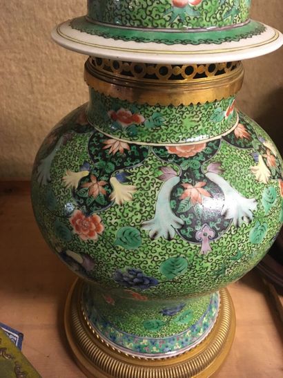 null Large Chinese enamel ballustre lamp