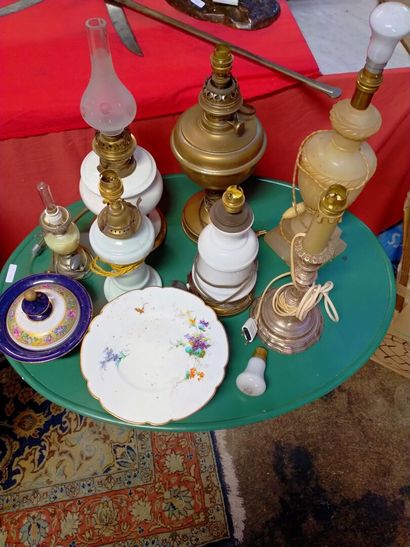 Set of 7 various lamps and porcelain tri...