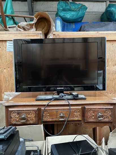 null Deux TV écran plat SONY et SAMUNG D : 80cm et 80cm