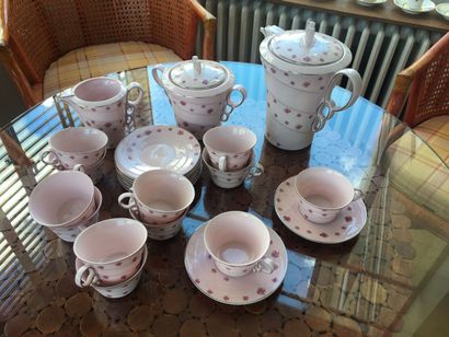 null Six cups and saucers of hot chocolate in next with its sugar bowl with decoration...