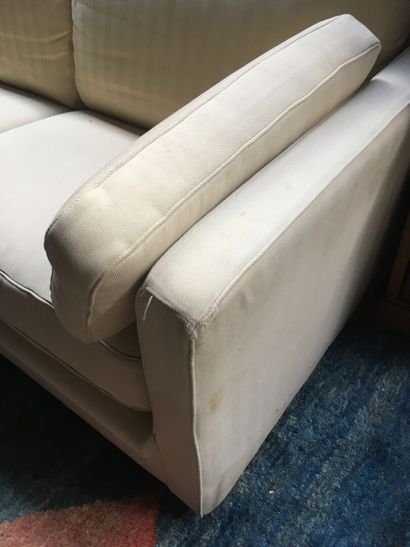 null Modern three seater sofa in ivory cotton fabric. XXth Dim: 80 x 180 x 84cm (good...
