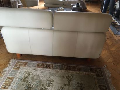 null Cinna, pair of sofa in full grain white leather. XXth