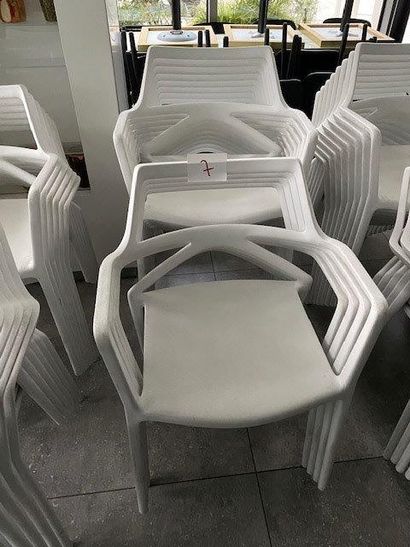 null 12 fauteuils en PVC blanc VONDOM