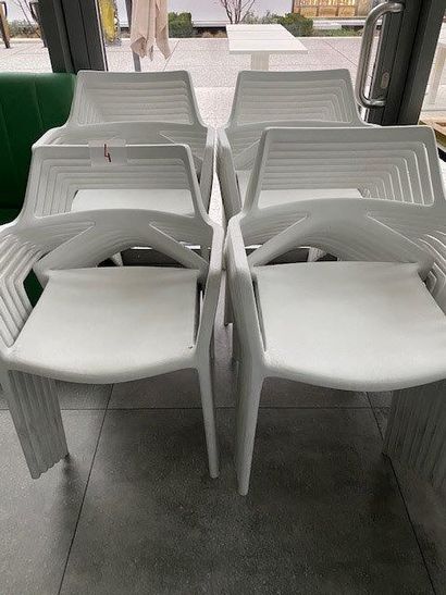 null 30 fauteuils en PVC blanc VONDOM