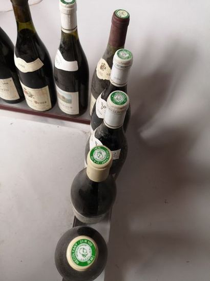 null 10 bouteilles VINS DE BOURGOGNE BEAUJOLAIS et RHÔNE A VENDRE EN L'ETAT 


1...