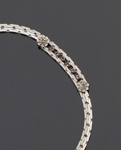 null Parure en or gris, 18k 750‰, composée d’un collier et d’un bracelet à maille...