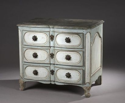 null Oak COMMODE with crossbow front, blue relaquée and silver rechampie opening...