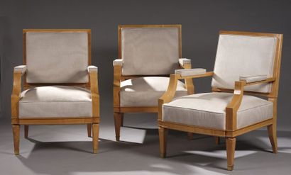 null JEAN PASCAUD (1903-1996)


CONTINUED OF THREE ash FAUTEUILS with straight backrest,...