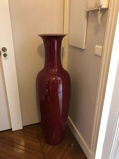 null Important vase en porcelaine sang de boeuf
H : 121 cm