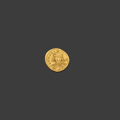 null TIBÈRE III (698-705)

Solidus. Constantinople. 4,46 g.

Son buste armé de face....