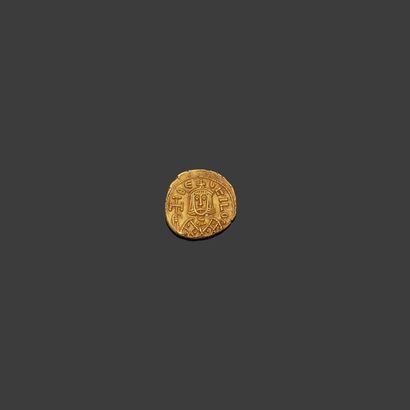null THÉOPHILE (829-842)

Solidus. Syracuse. 3,82 g.

Son buste de face. R/ Son buste...