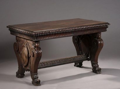 null TABLE forming a walnut desk in Renaissance style, partly from the 16th century....
