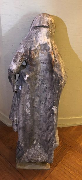 null Vierge à l'enfant en pierre sculptée
H: 100 cm (renforts et restaurations)