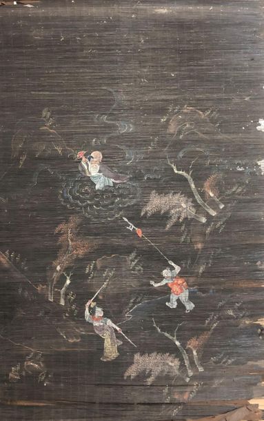 null Chine
Peinture sur lattes de bois, fixées sur tissu, figurant une scène guerrière
Manques...