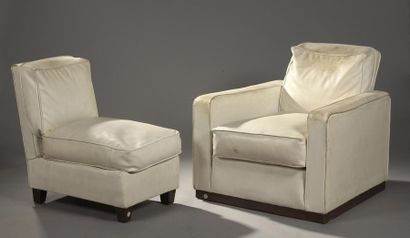 Deux fauteuils en skaï blanc, vers 1930 Fauteuil...