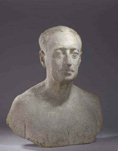 null Marcel DAMBOISE (1903-1992)


BUST OF GABRIEL AUDISIO, 1963-1964


Patinated...