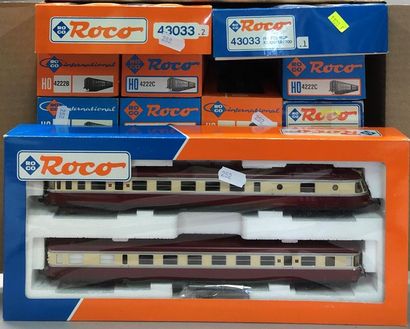 null ROCO (bo) : lot de voitures voyageurs SNCF - banlieue - boite autorail et sa...