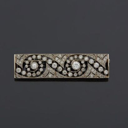 Brooch in platinum, 900‰, and white gold,...