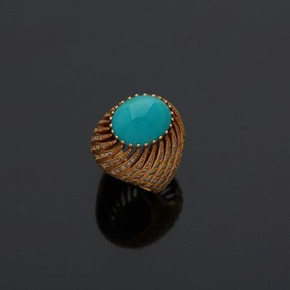 Yellow gold cocktail ring, 18k 750‰, domed,...