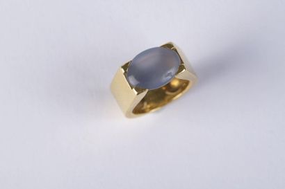  CARTIER 
Yellow gold ring, 18k 750‰, model "Tankissime" decorated with a bluish...