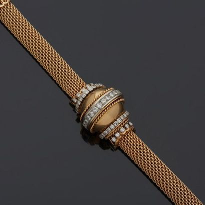 null Montre-bracelet pour dame en or jaune, 18k 750‰, et platine 900‰ sur un bracelet...