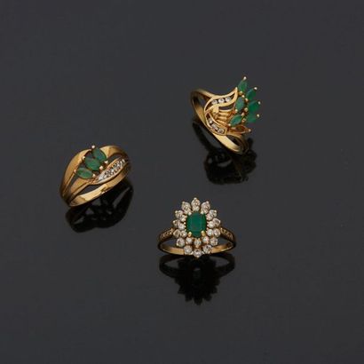 Set of three rings in 18k yellow gold 750‰,...