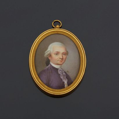 null Oval miniature on enamel, portrait of a three-quarter man in blue dress.

Gilt...