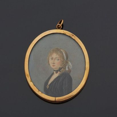 Oval miniature on ivory, portrait of a three-quarter...