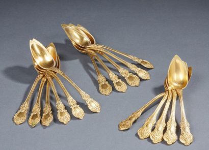 null Metal set consisting of eleven dessert spoons and five of a different model...