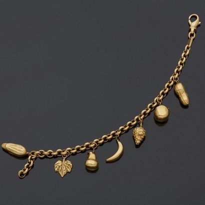 null Bracelet in 18k yellow gold 750‰, jaseron mesh adorned with seven fruit-shaped...