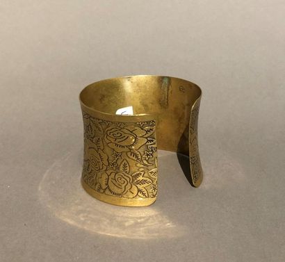 null Bracelet manchette en métal doré à motifs floraux en serti de malachite et lapis...