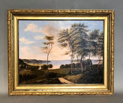null Ecole du XIXème siècle
Paysage maritime.
Huile sur panneau.
37,5 x 47,5 cm.