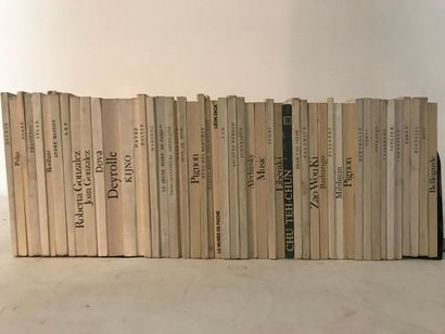 null Lot de livres d'art comprenant plus de 50 volumes des Cahiers du Musée de poche,...