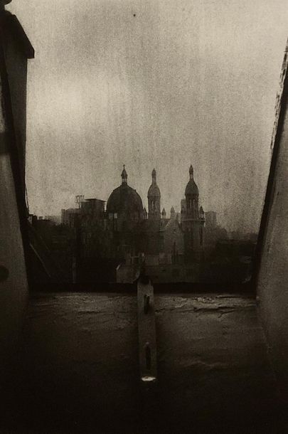 null Keiichi TAHARA (1951)
Vues de Paris par une fenêtre, 1991
Suite de huit photographies...