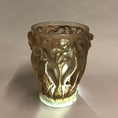 René Lalique 1860-1945
Vase 