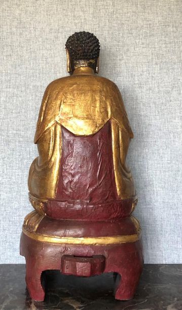 null Bouddha
En bois polychrome sculpté
Restaurations et petits manques
H : 84 c...