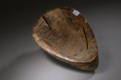 null MASQUE BAOULE, Ivory Coast

Hardwood with brown patina, old traces of polychromy,...