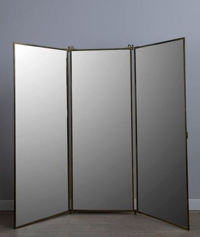 null House BROT

LARGE MIRROR wall hinged three-leaf, gilded metal mounts.

20th...
