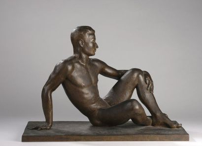 null Pierre BOURET (1897-1972)


Athlète au repos, 1938


Épreuve en bronze à patine...