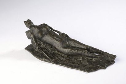null Cyrille BARTOLINI (1934)

Reclining nude

Bronze with a brown patina.

Signed...