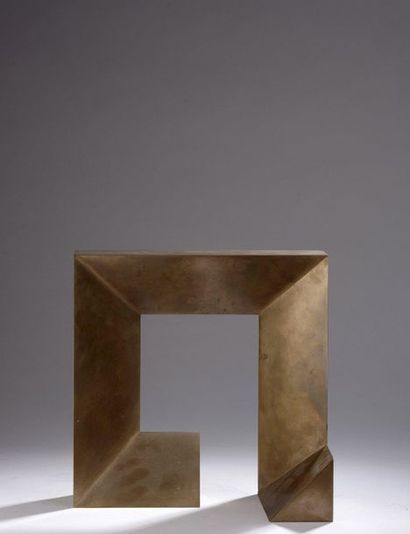 null Gottfried HONEGGER (1917-2016)

Monoform 26, circa 1988

Gilt bronze signed...