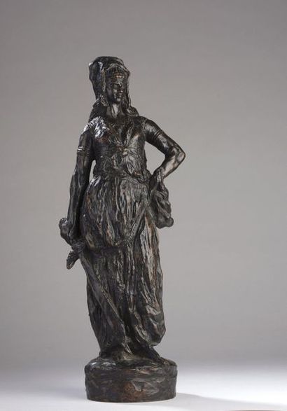 null Prosper d’ÉPINAY (1836-1914) 


Salomé


Bronze à patine brune nuancée.


Monogrammé...